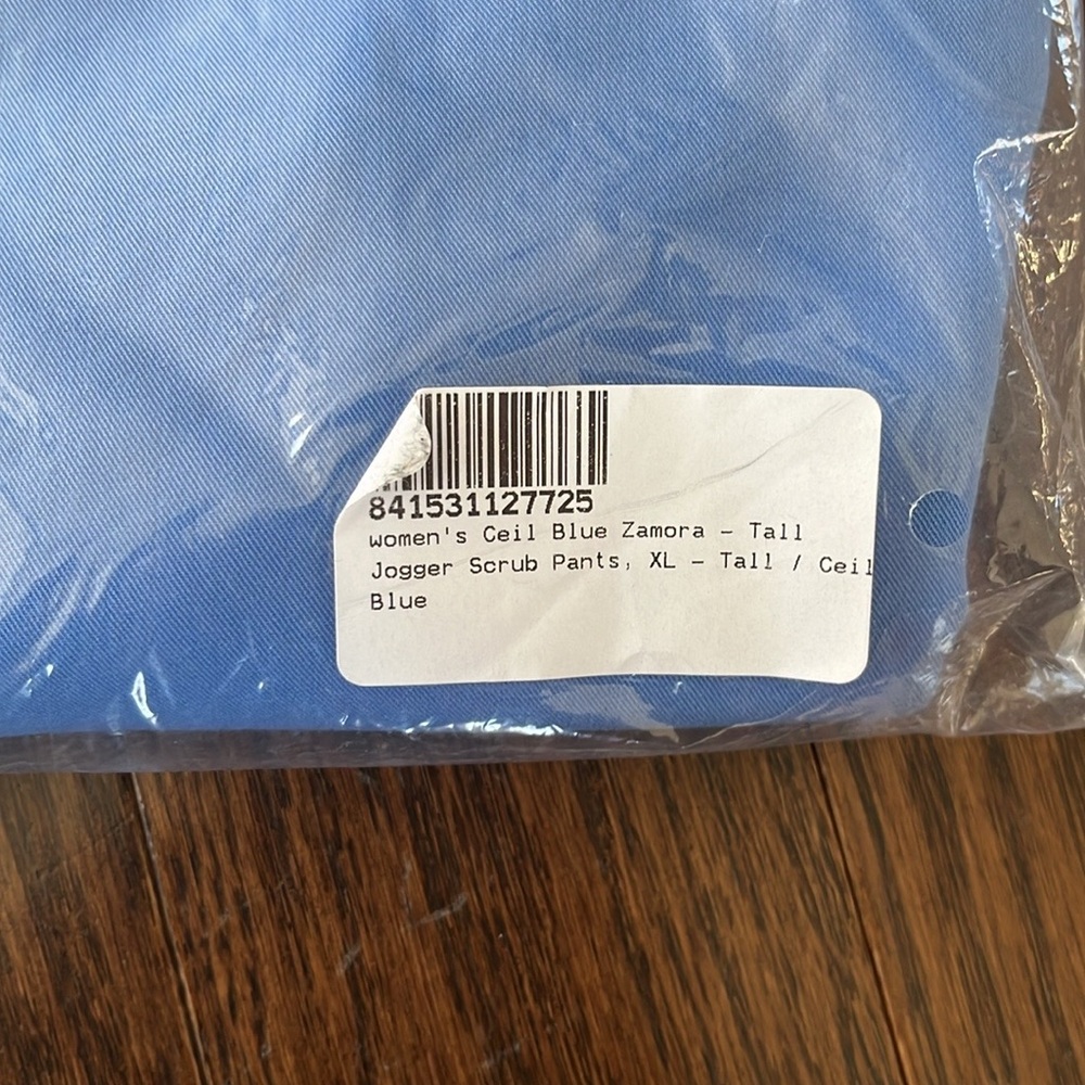 Figs Zamora 2.0 Jogger Scrub NWT Ceil Blue - Picture 3 of 4